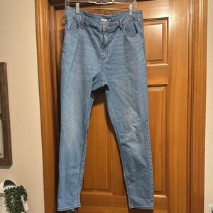 🌼Old Navy Mid-Rise Super Skinny Jeans